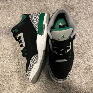 Jordan 3 Retro Pine Green (Big Kid or Women’s)
